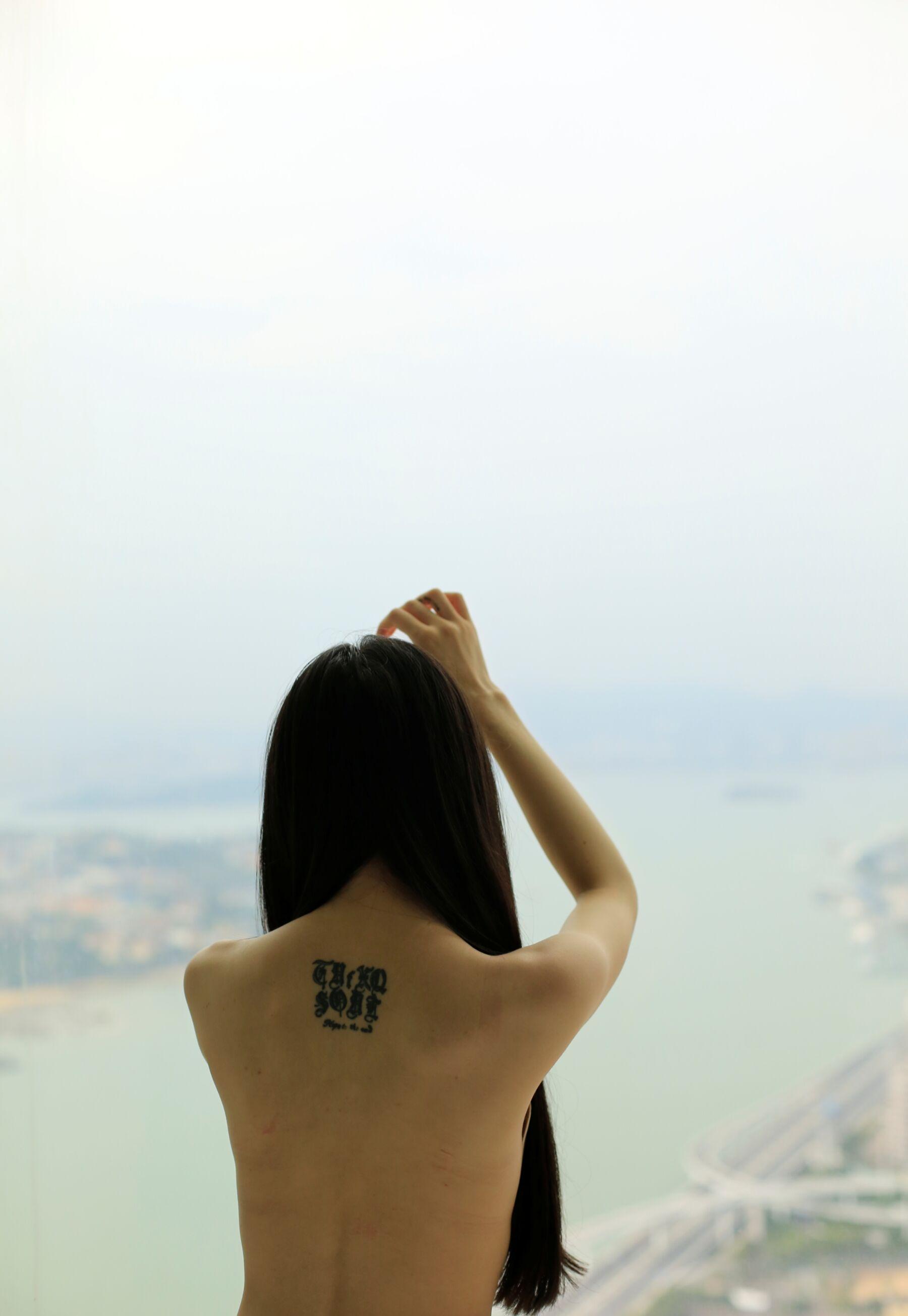 国模套图 素人私房流出(427)