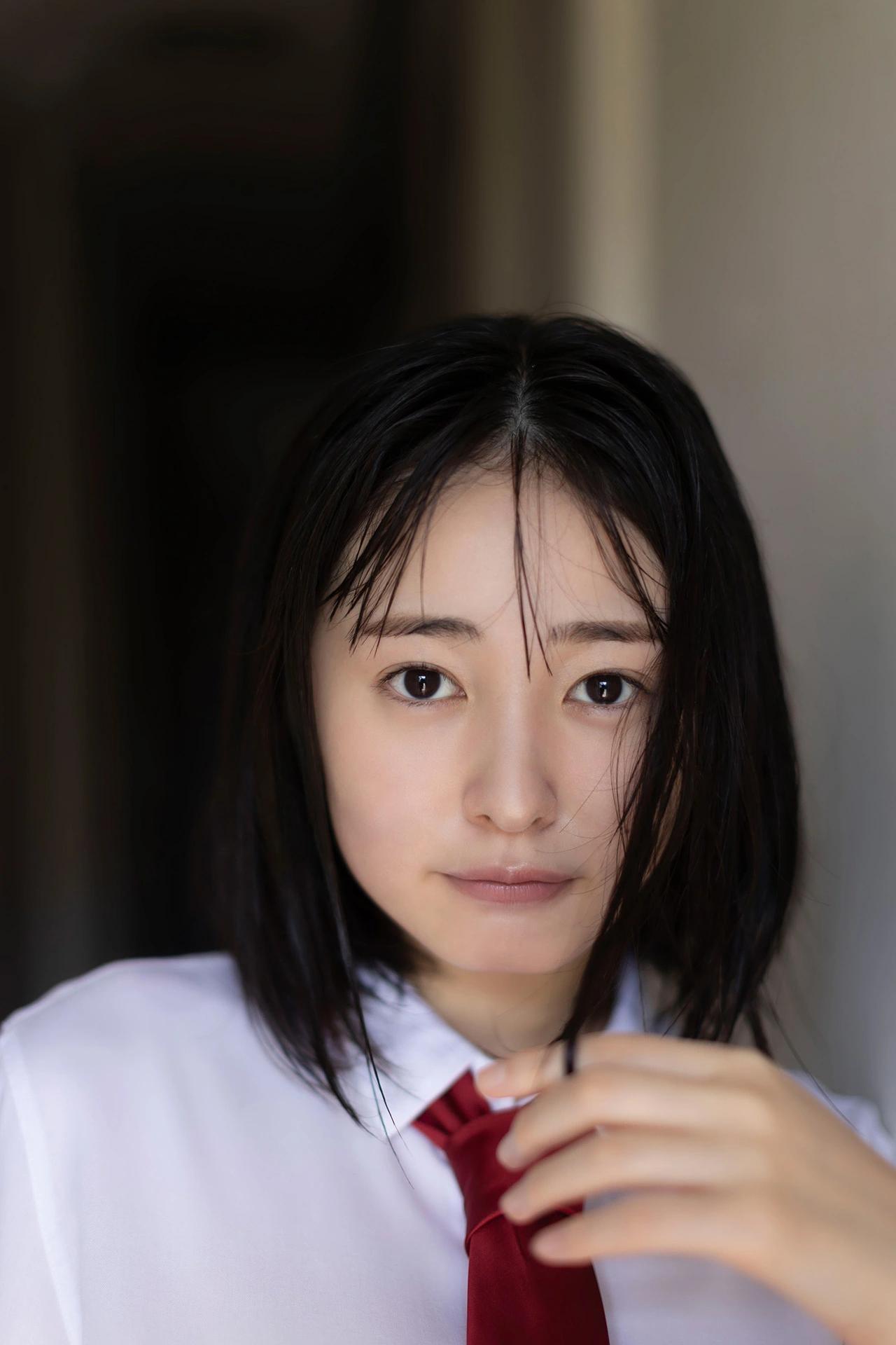 Miu Shirahama 白濱美兎, FLASHデジタル写真集 「ちょっぴりオトナ」 Set.03(3)