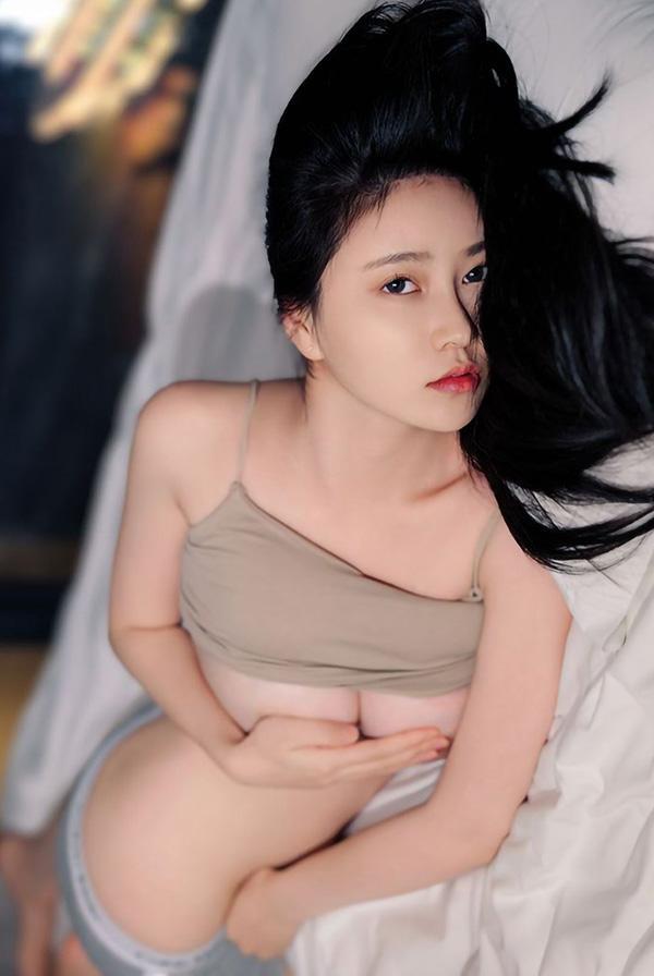 极品女神年年的夜是如此绚丽多姿(20)