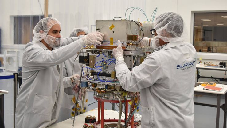  NASA's new Deep Space Atomic Clock  F4mKVFP0_o