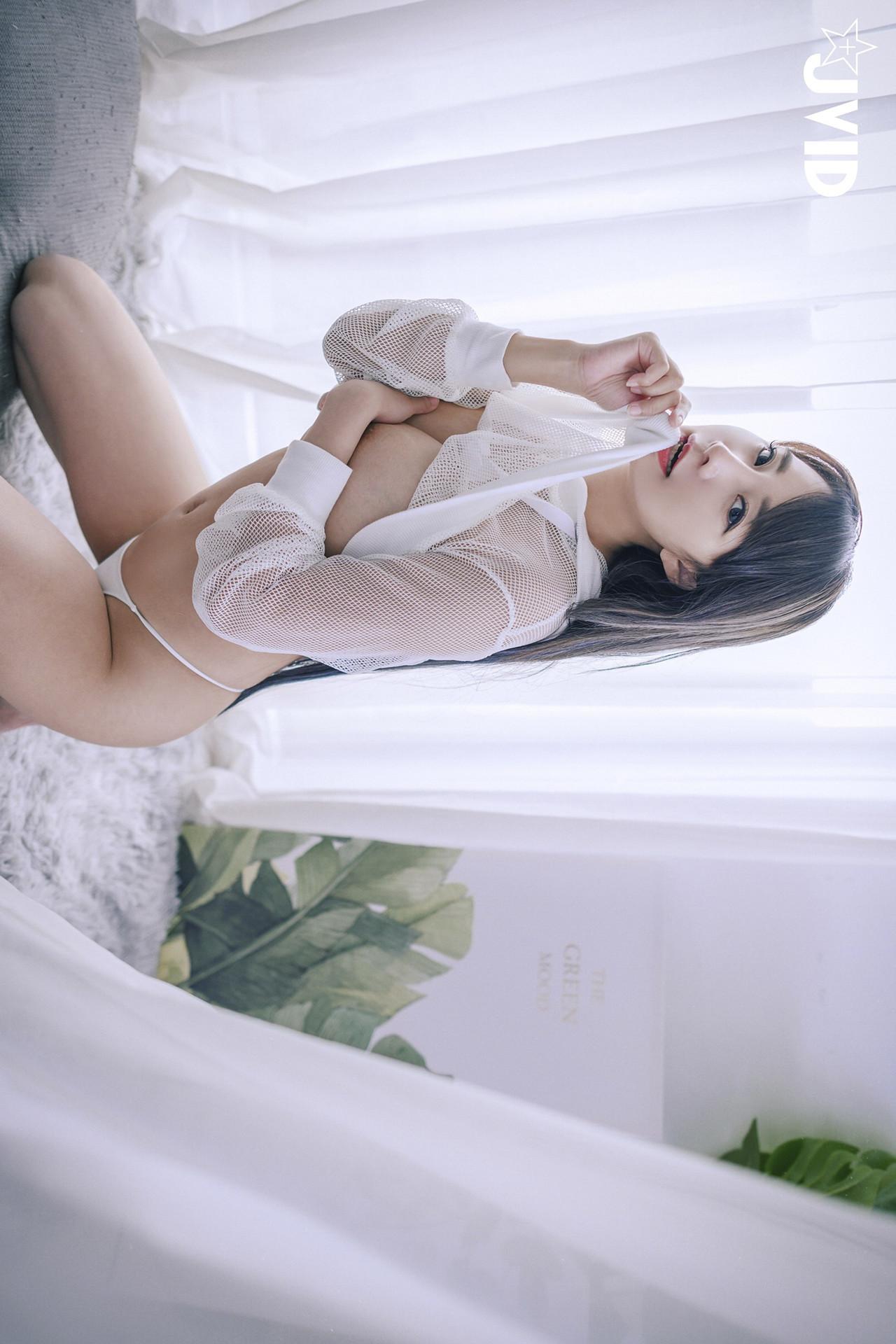 JVID Lele 樂樂 – 巨乳女神 樂樂－色誘閨密兄長，激情畫面曝光 Set.01(32)