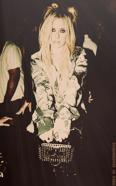 Avril Lavigne 7mW0RSK2_o