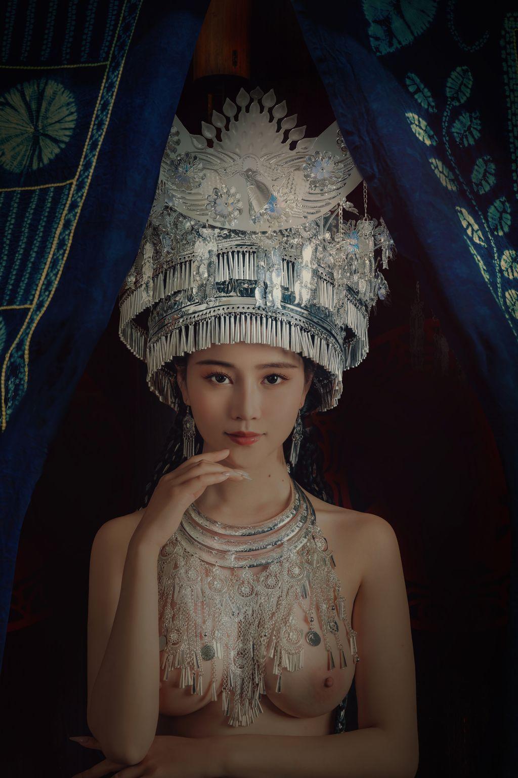 Coser@年年Nnian: 苗疆女孩 (50 photos)(17)