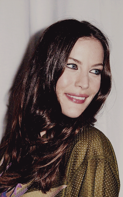 Liv Tyler VQAwg6Ms_o