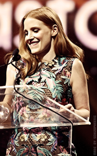 Jessica Chastain - Page 7 AXZp6IsA_o