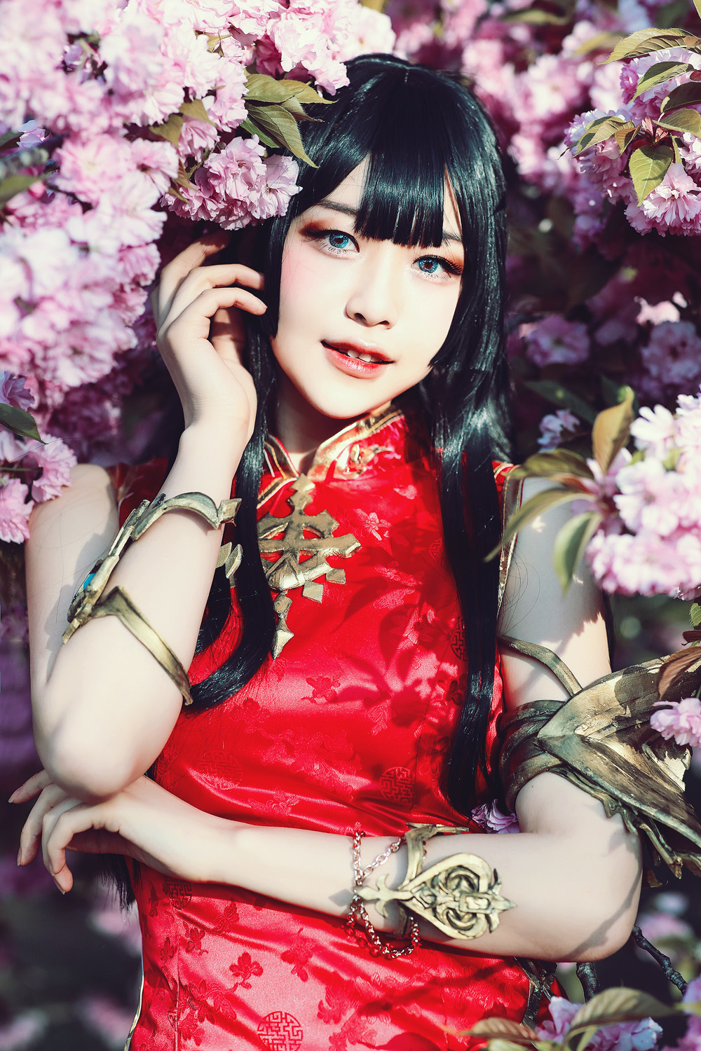Akhee - Eastern Lady Togi