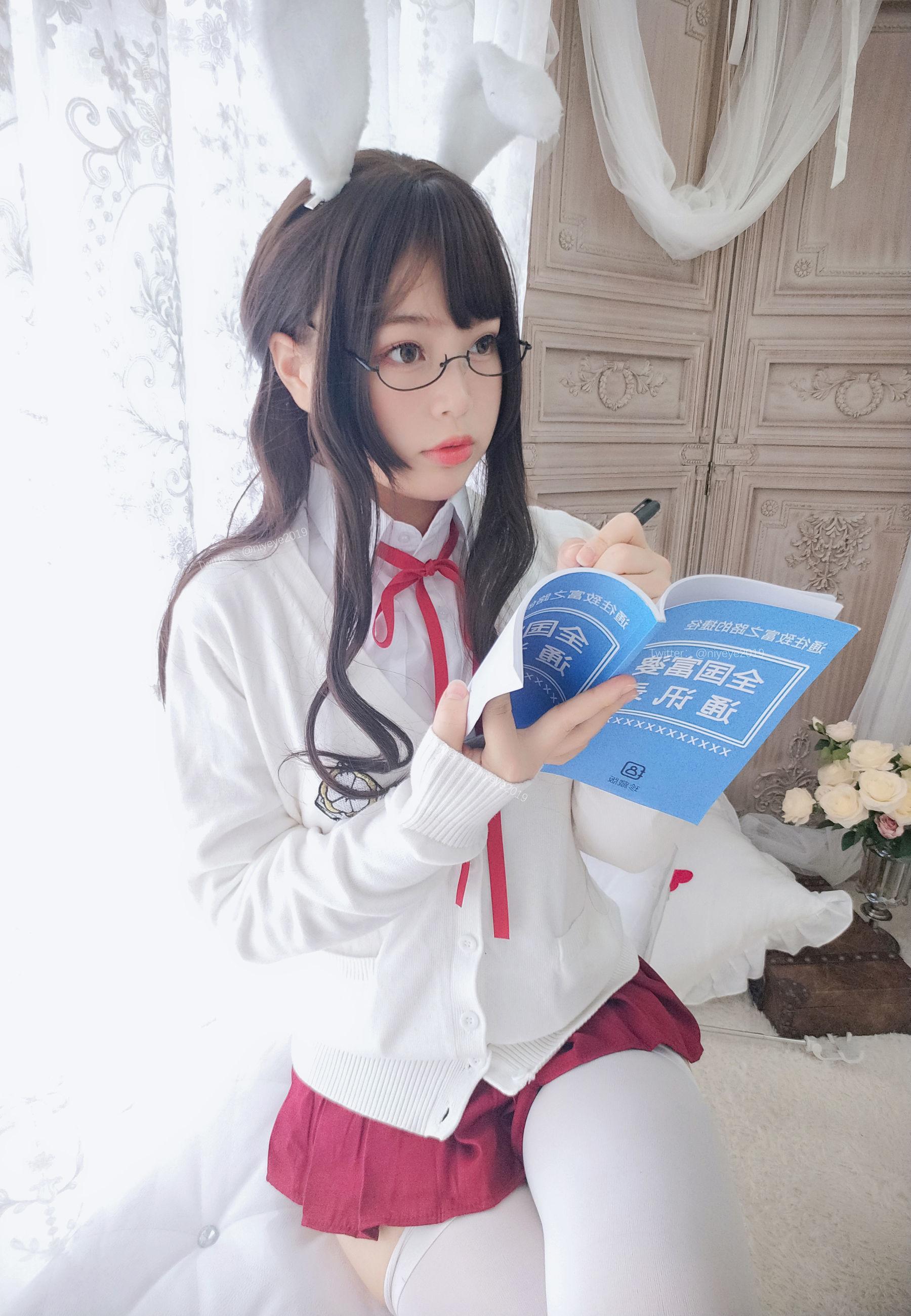 [网红COSER] 萌系小姐姐-白烨- – 发情期 写真集(19)