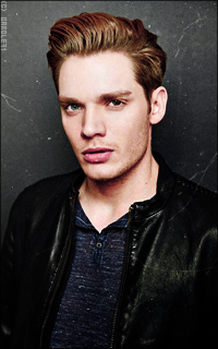 Dominic Sherwood KunfjaGb_o