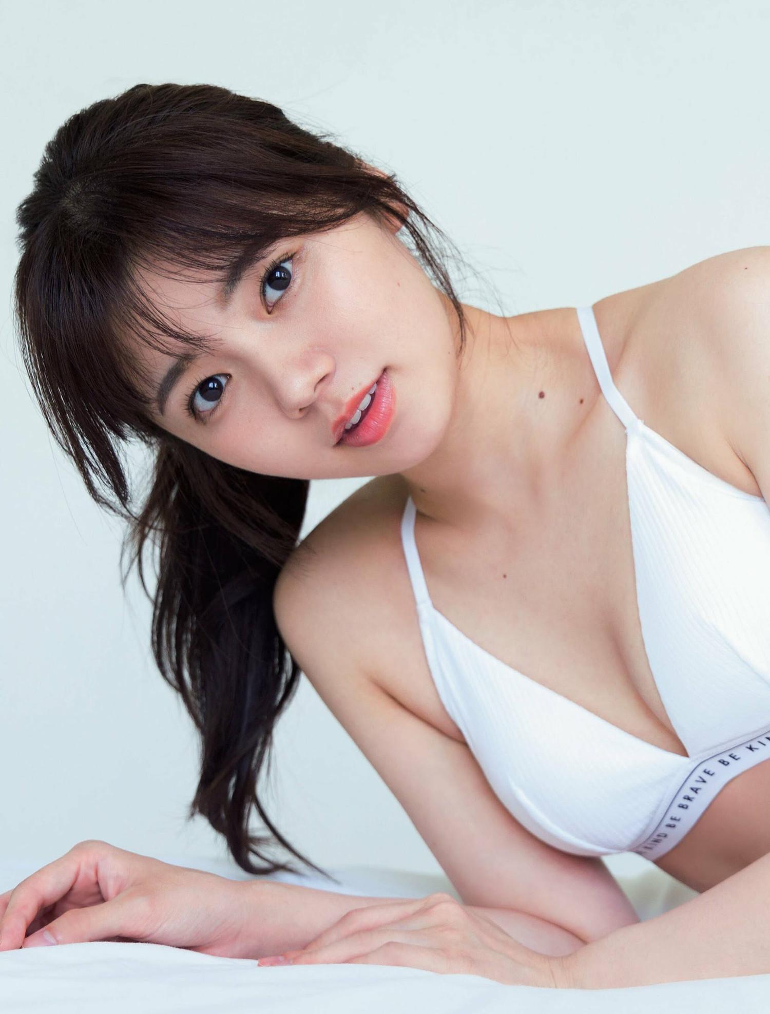 Ayano Hamaura 浜浦彩乃, FRIDAY 2024.09.20 (フライデー 2024年9月20日号)(1)