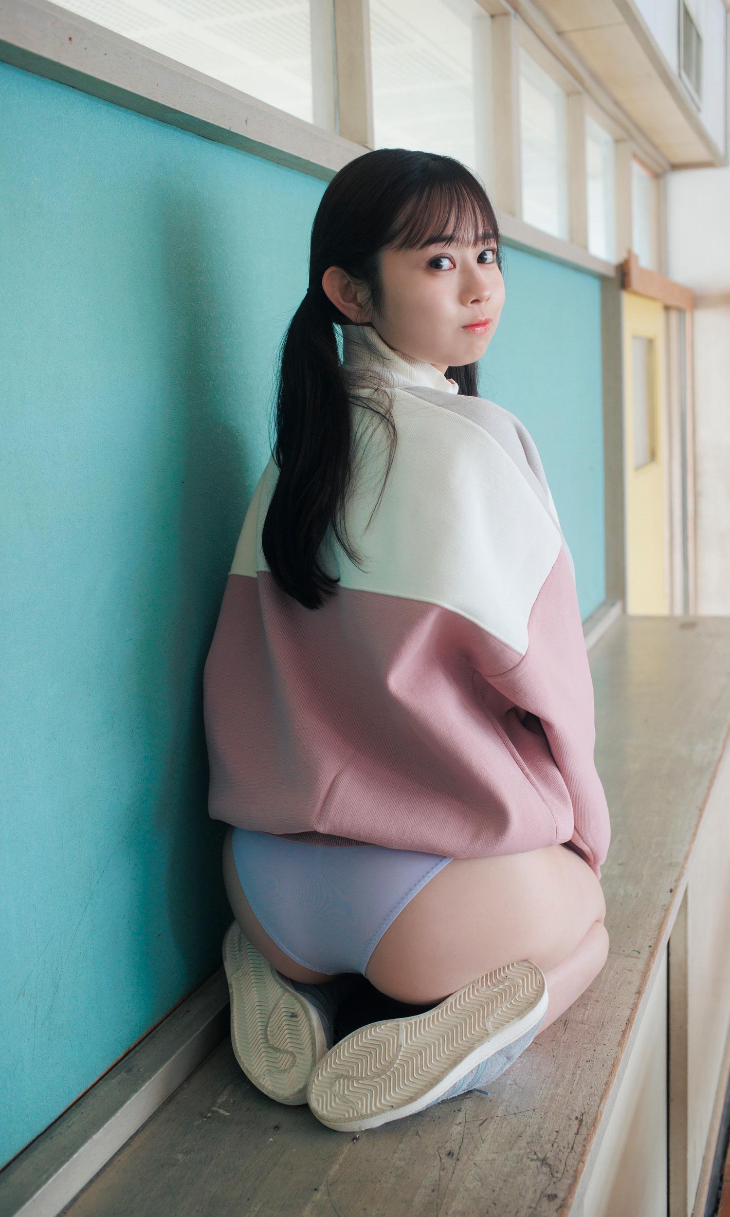 Saeko Kondo 近藤沙瑛子, 週プレ Photo Book 「夏の扉を開いたあの日の教室で」 Set.02(7)