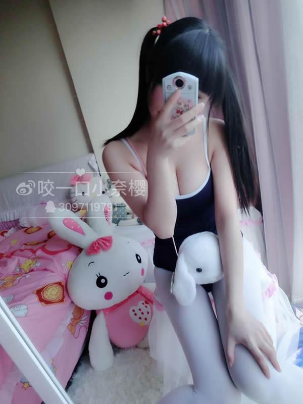 极品萝莉网红咬一口小奈樱白丝无圣光套图(21)