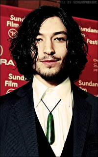 Ezra Miller 64ghMIi8_o