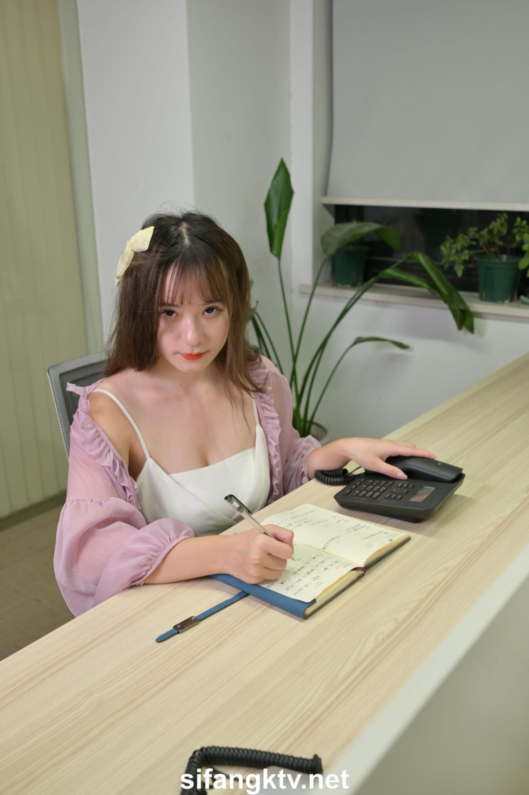 国模人体 国模小唯大尺度性爱人体私拍套图(24)