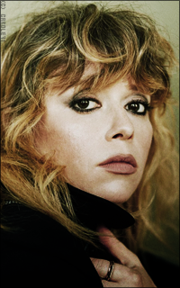 Natasha Lyonne 2Ya0Eoly_o