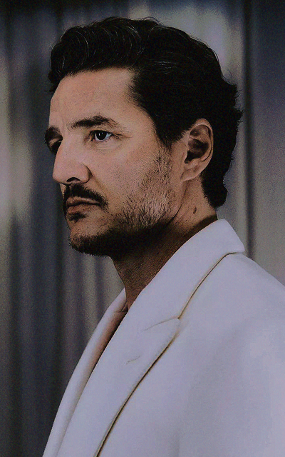 Pedro Pascal ZhlPr70q_o