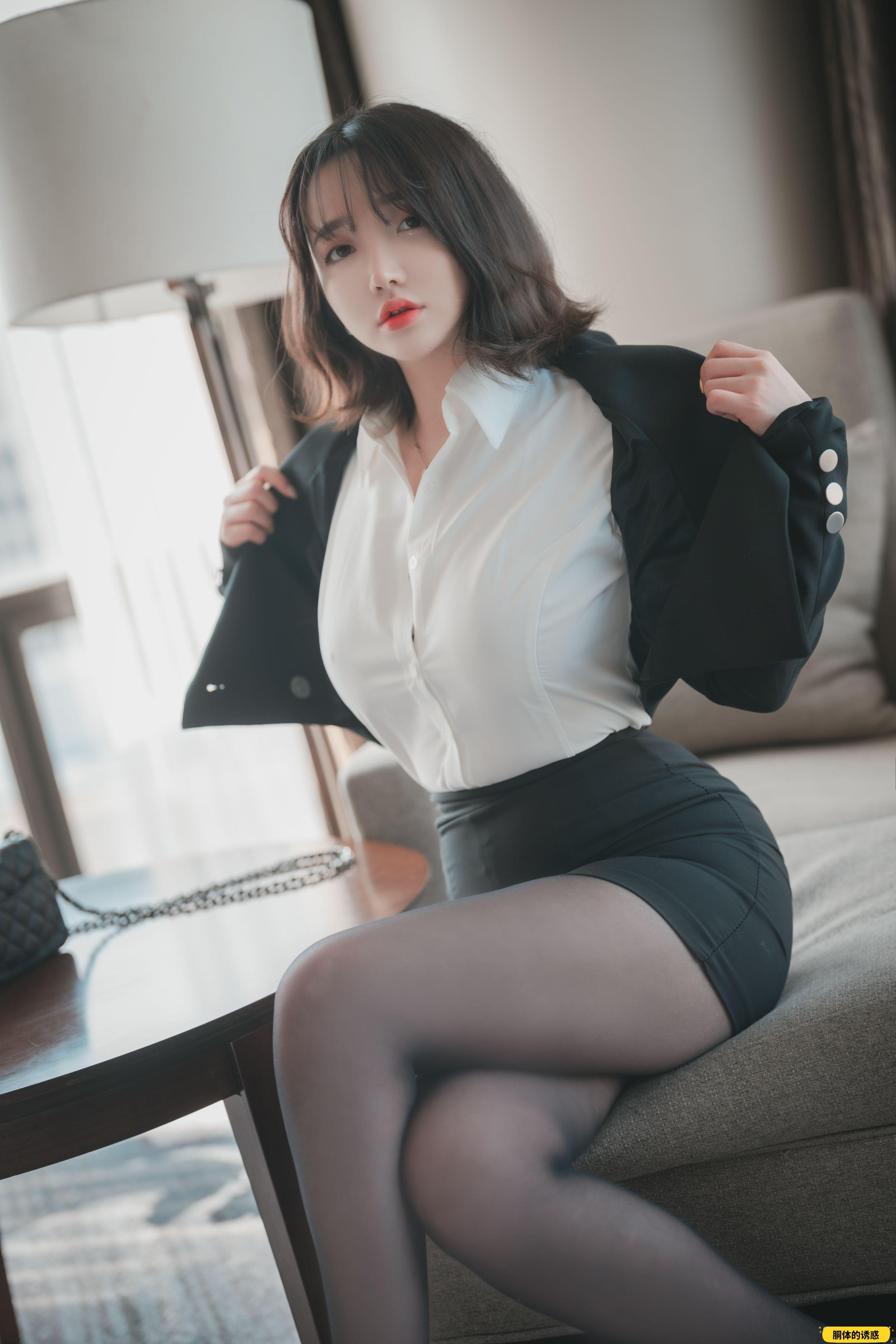 [DJAWA] Son Ye-Eun(손예은) - Knotting Class [166P-2.11GB]