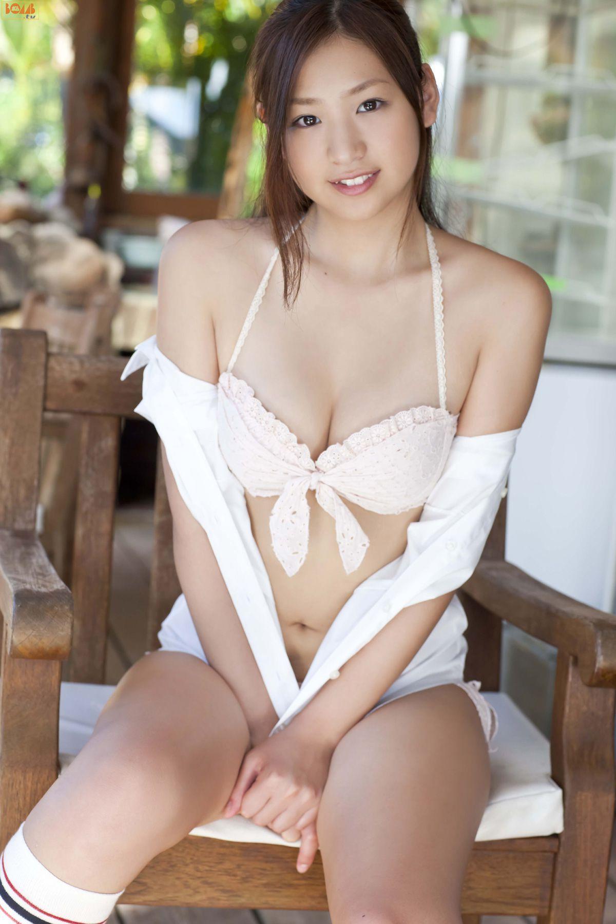 [Bomb.TV] 2011年01月刊 佐山彩香 Sayama Ayaka 写真集(26)