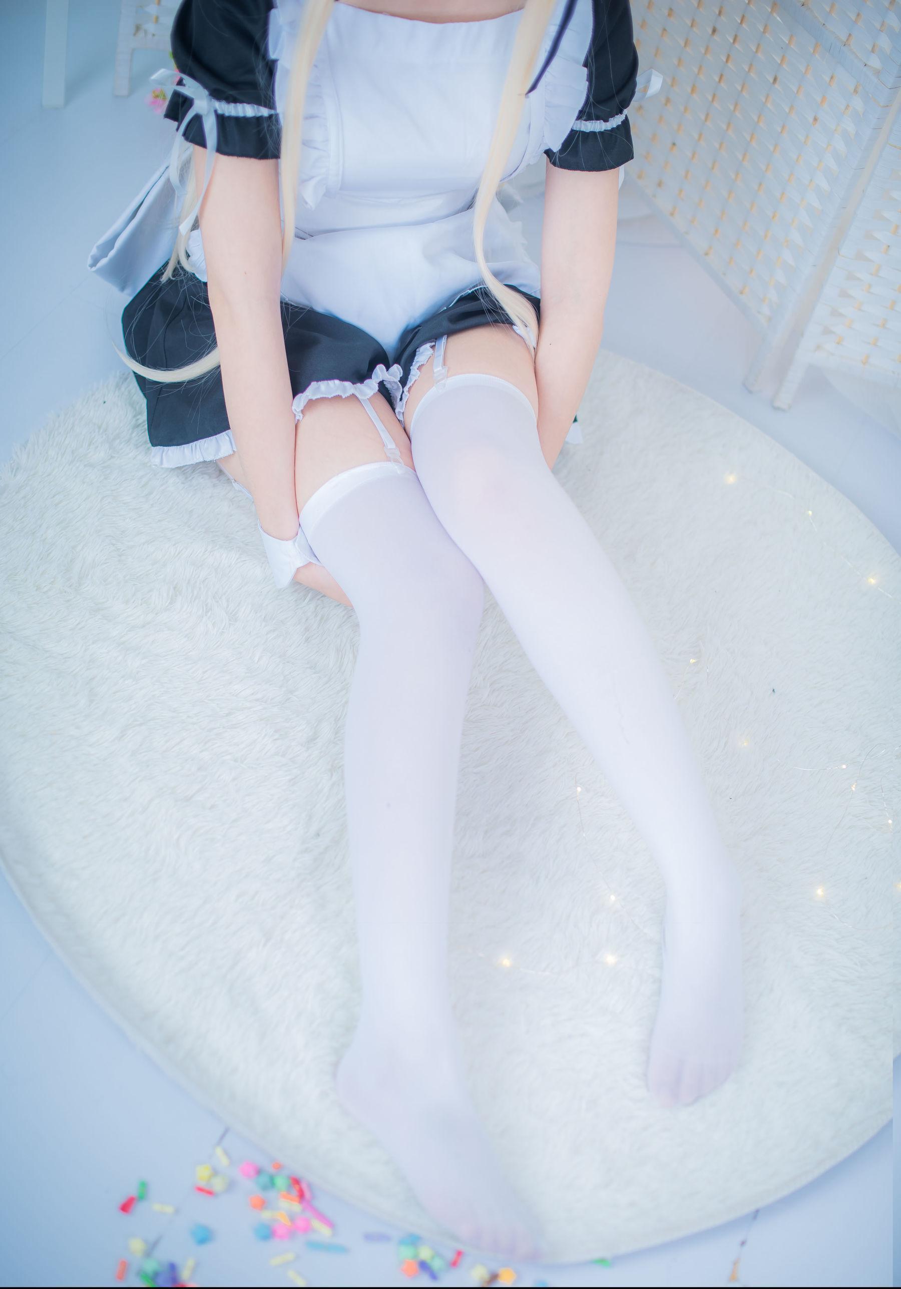 [Cosplay] 人气Coser二佐Nisa – 穹妹女仆(16)