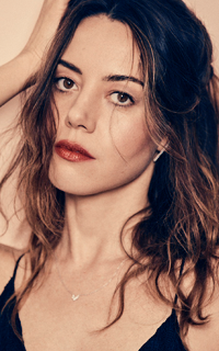 Aubrey Plaza LrmrH6I7_o