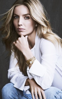 Annabelle Wallis O8KkvGzY_o