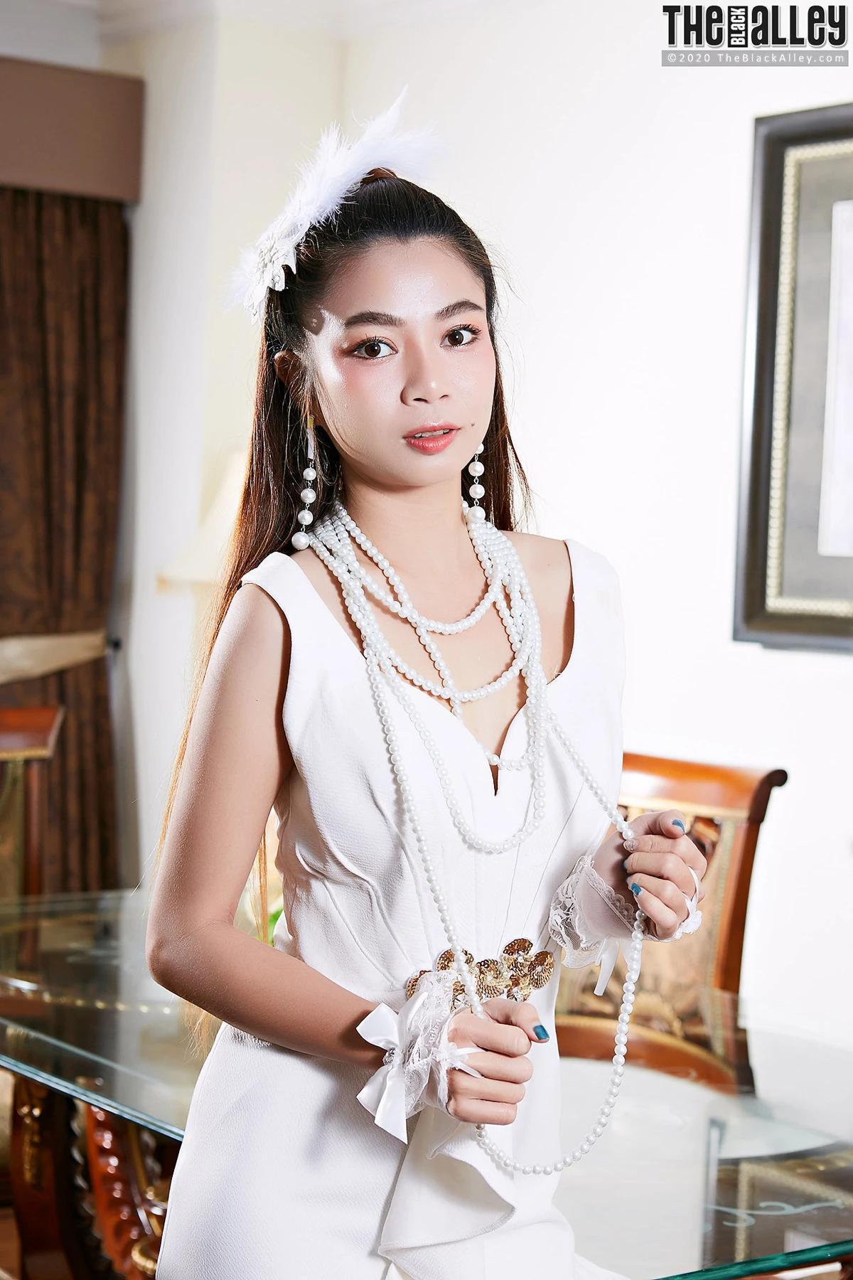 Juliet The Black Alley Photobook Set.26(6)