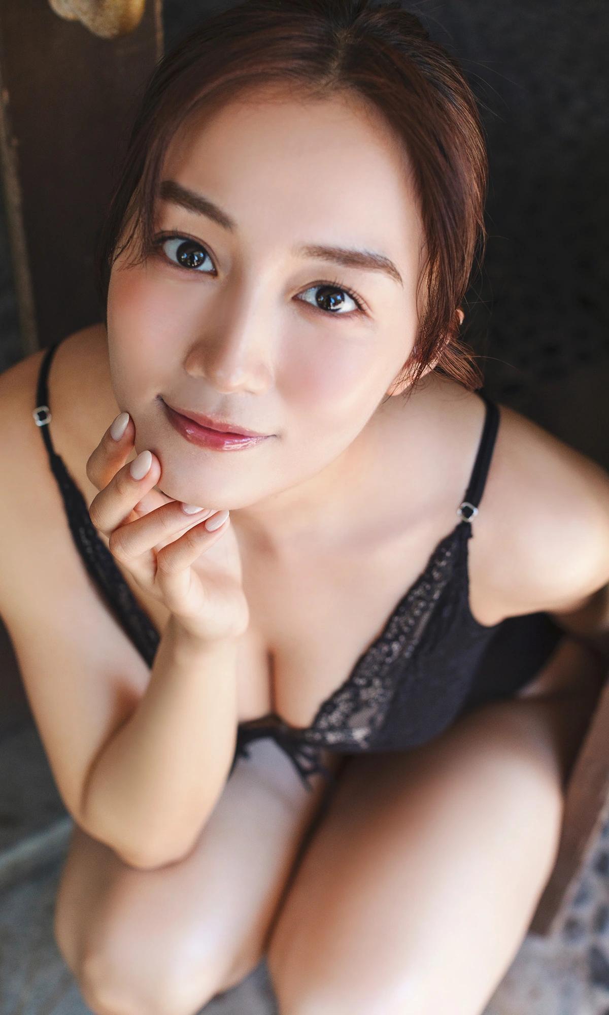 Hikari Kuroki 黒木ひかり, 週プレ Photo Book 「明日、もっと好きになる」 Set.02(1)