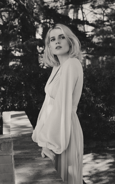 Lucy Boynton - Page 2 V5UI3Ems_o