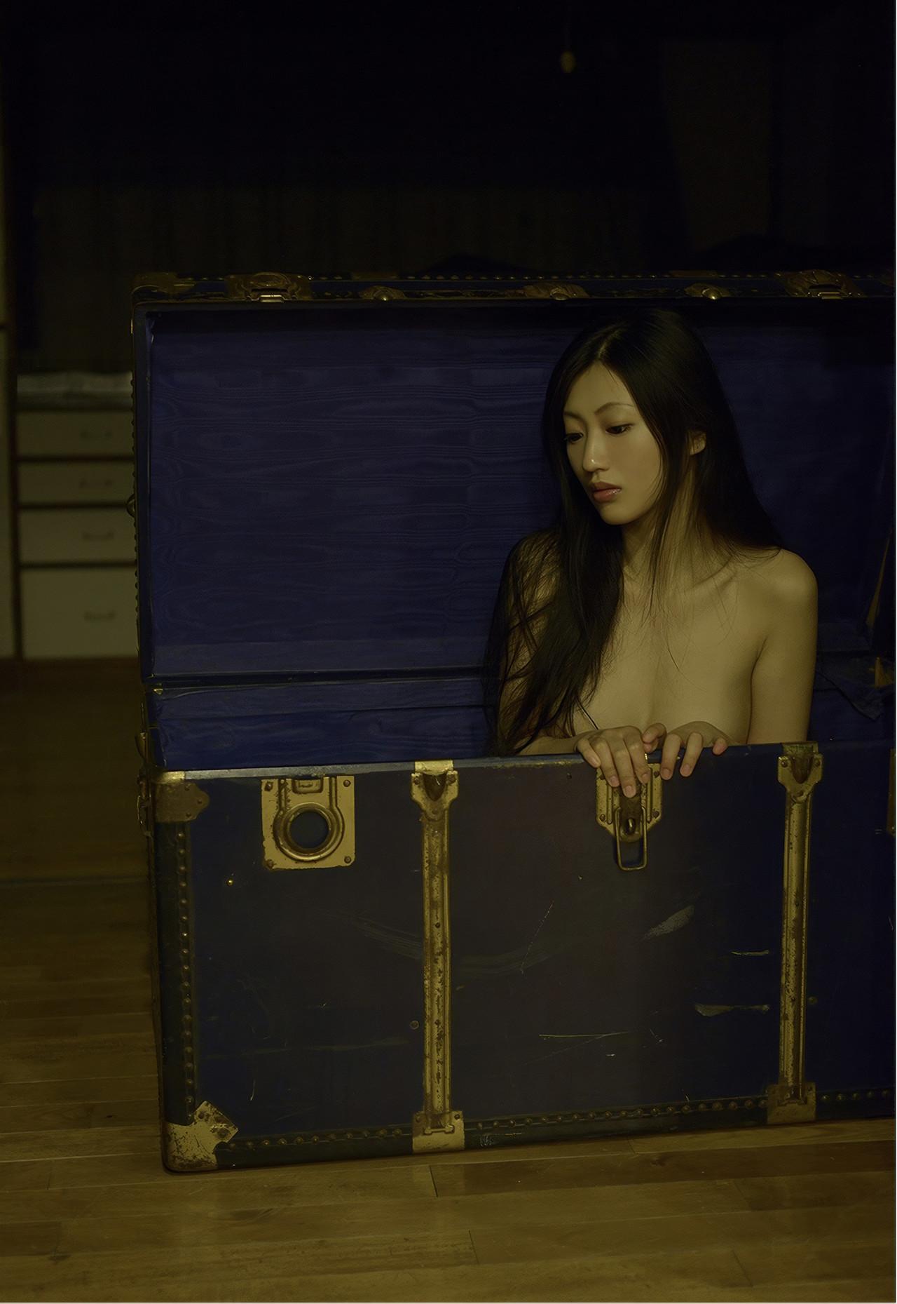 Mitsu Dan 壇蜜, デジタル写真集 蔵のなかの・・・ Premium Archive(49)