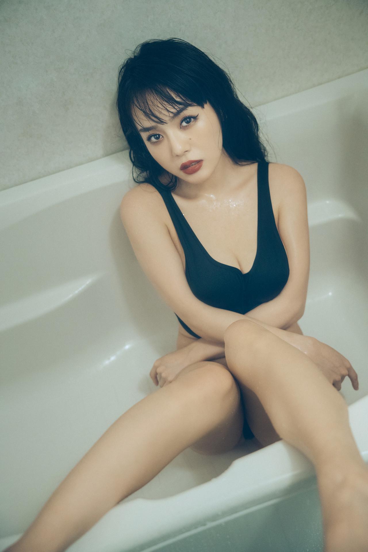 EIMI エイミ, デジタル写真集 「Undergarments」 Set.03(11)