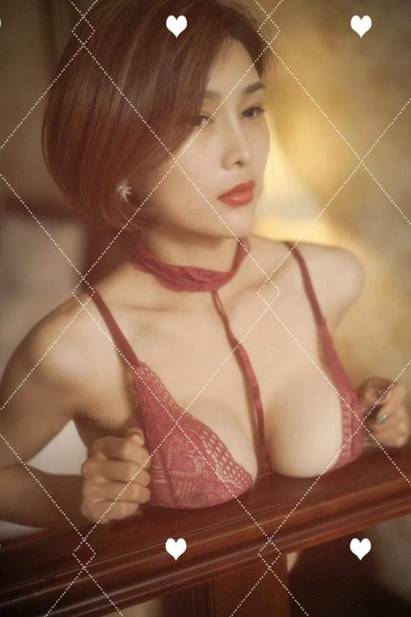 巨乳女神闫盼盼8月VIP性感红色蕾丝内衣完美诱惑写真(12)