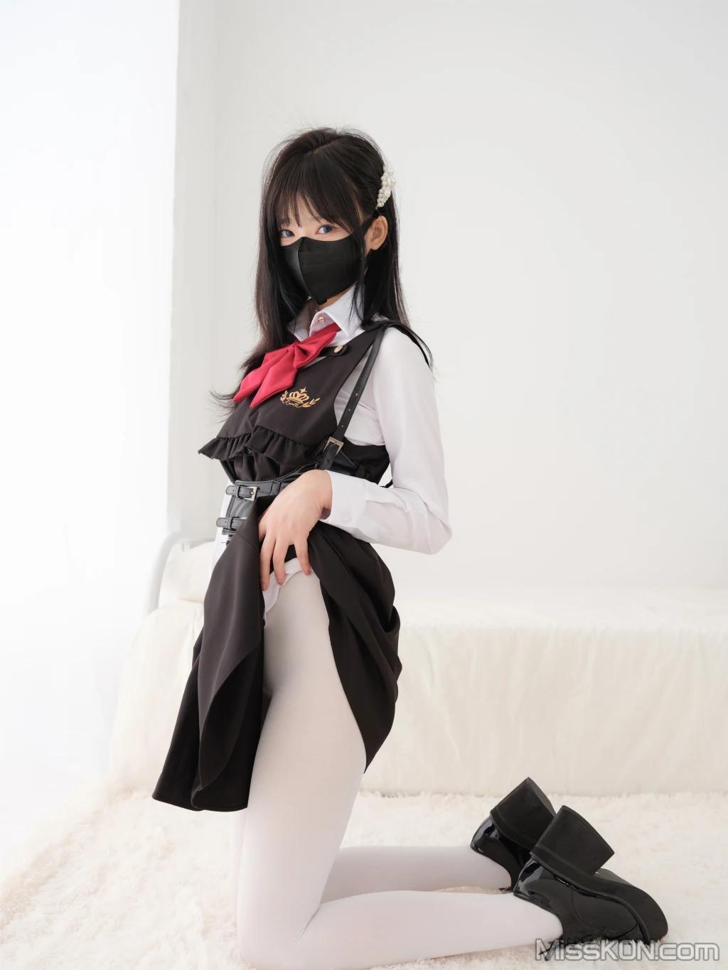[紧急企划] 见希w: 内部 白丝学生服 (85 photos)(5)