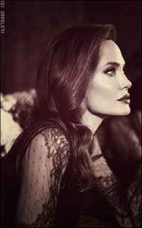 Angelina Jolie HC3H4tzY_o