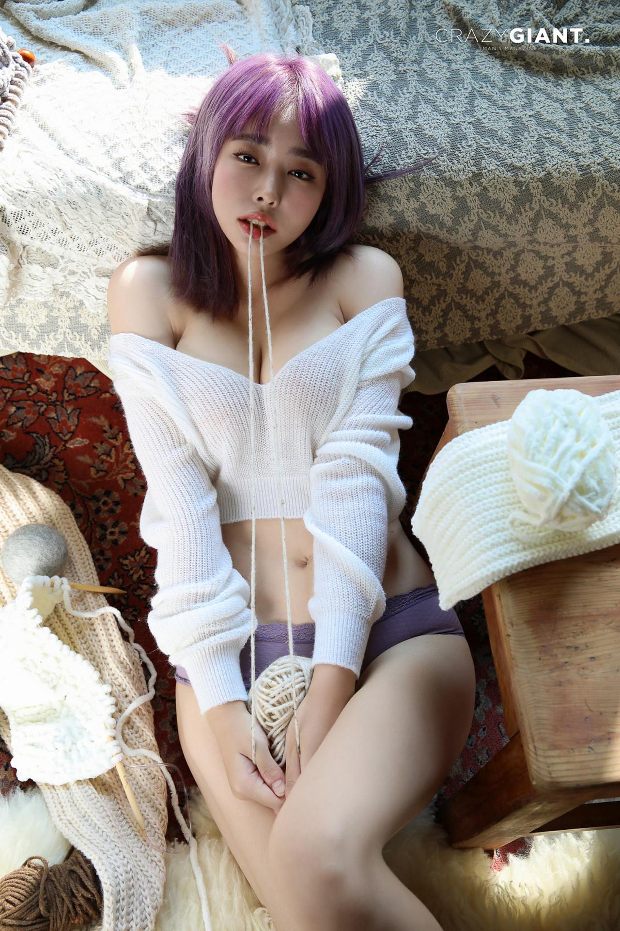 Hanere 하네레, CRAZYGIANT Sexy Photobook Set.01(4)