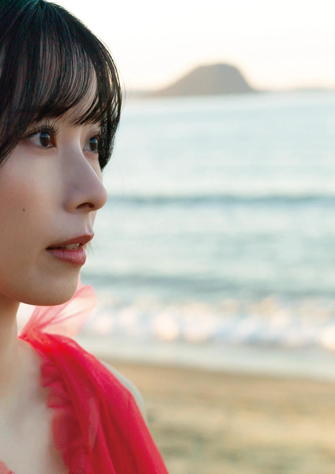 Kotoko Sasaki 佐々木琴子, 1st写真集 「明け方の夢」 Set.01(34)
