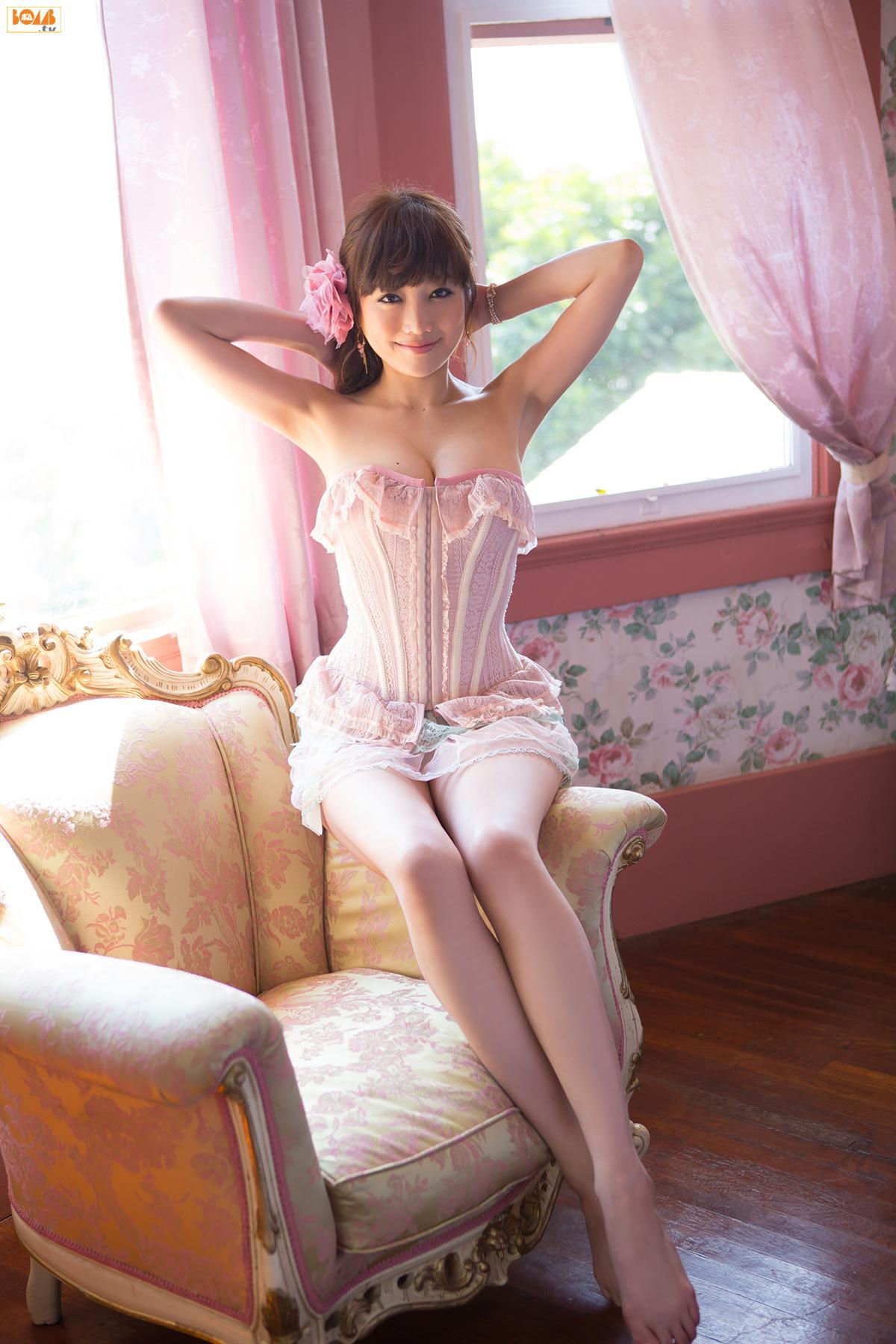 Eriko Sato 佐藤江梨子 写真集 [Bomb.TV] 2013年08月号(60)