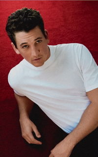 Miles Teller YgWtvruZ_o