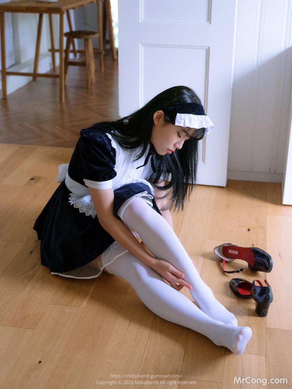 [MilkyBomb] Yui: Vol.3 Maid (291 photos )(93)