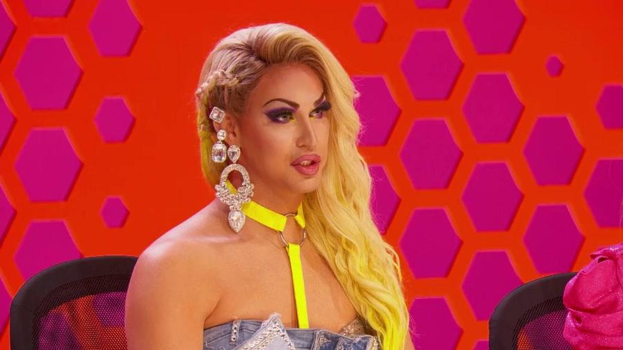 Canadas Drag Race S01E01 720p WEB h264-SECRETOS Canadas Drag Race S01E01 720p WEB h264-SECRETOS