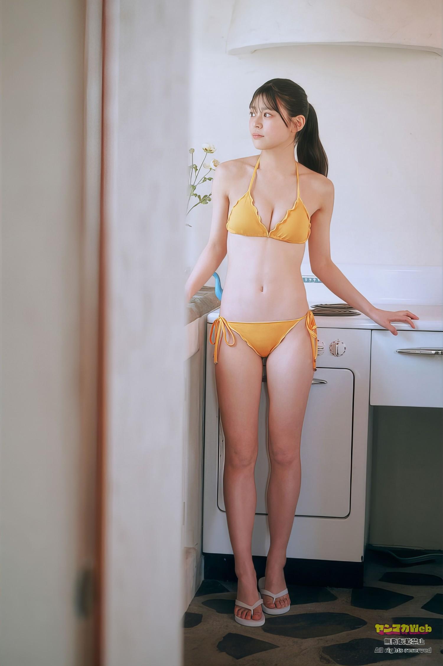 Koyori Itagaki 板垣心和, Young Magazine 2024 No.23 (ヤングマガジン 2024年23号)(7)