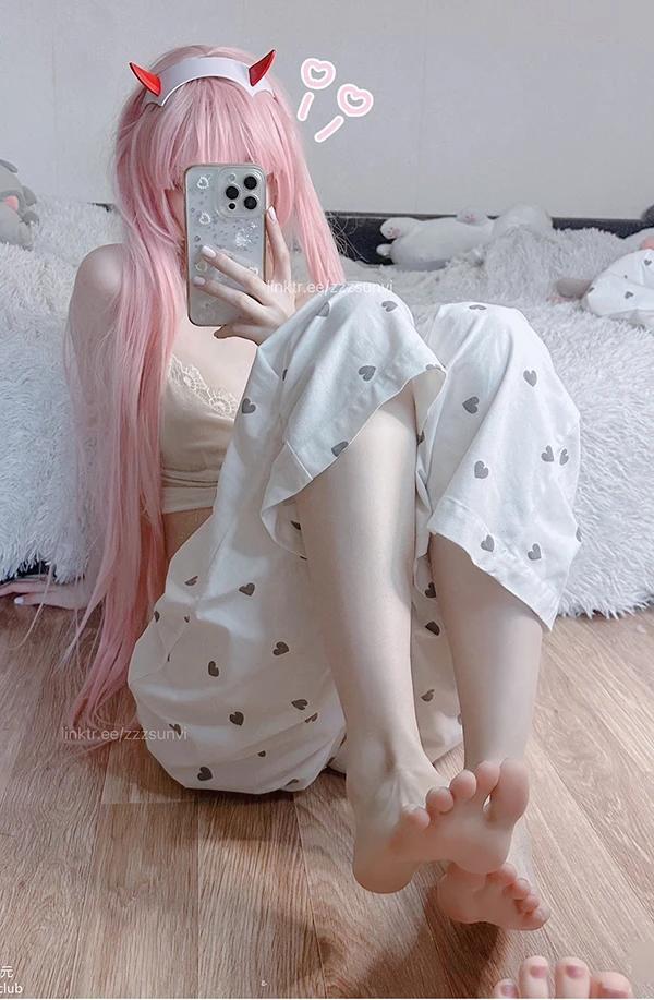 顶级Cos白虎萝莉@zzzsunvi私拍尺度福利图(8)