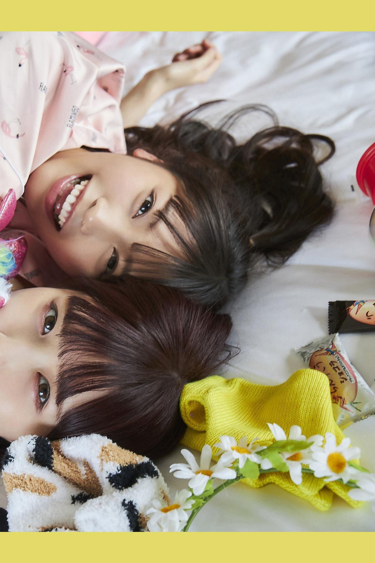 松下玲緒菜&宮内凛, ヤングガンガンデジタル限定写真集 「Dear Girls」 Set.02(12)