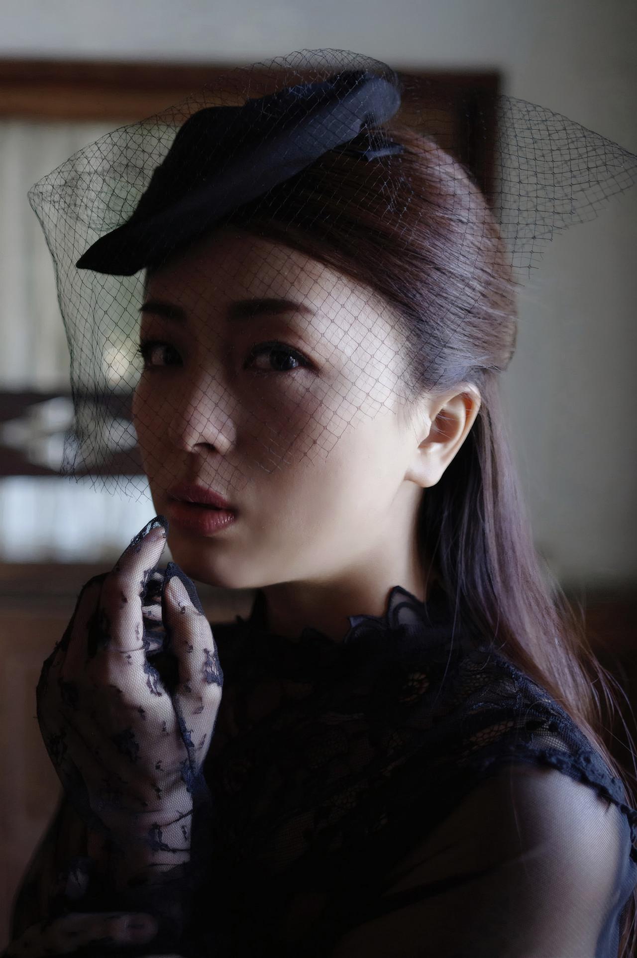 Shoko 祥子, 週刊現代デジタル写真集 謎の美女 「最期の旅」 Set.03(3)