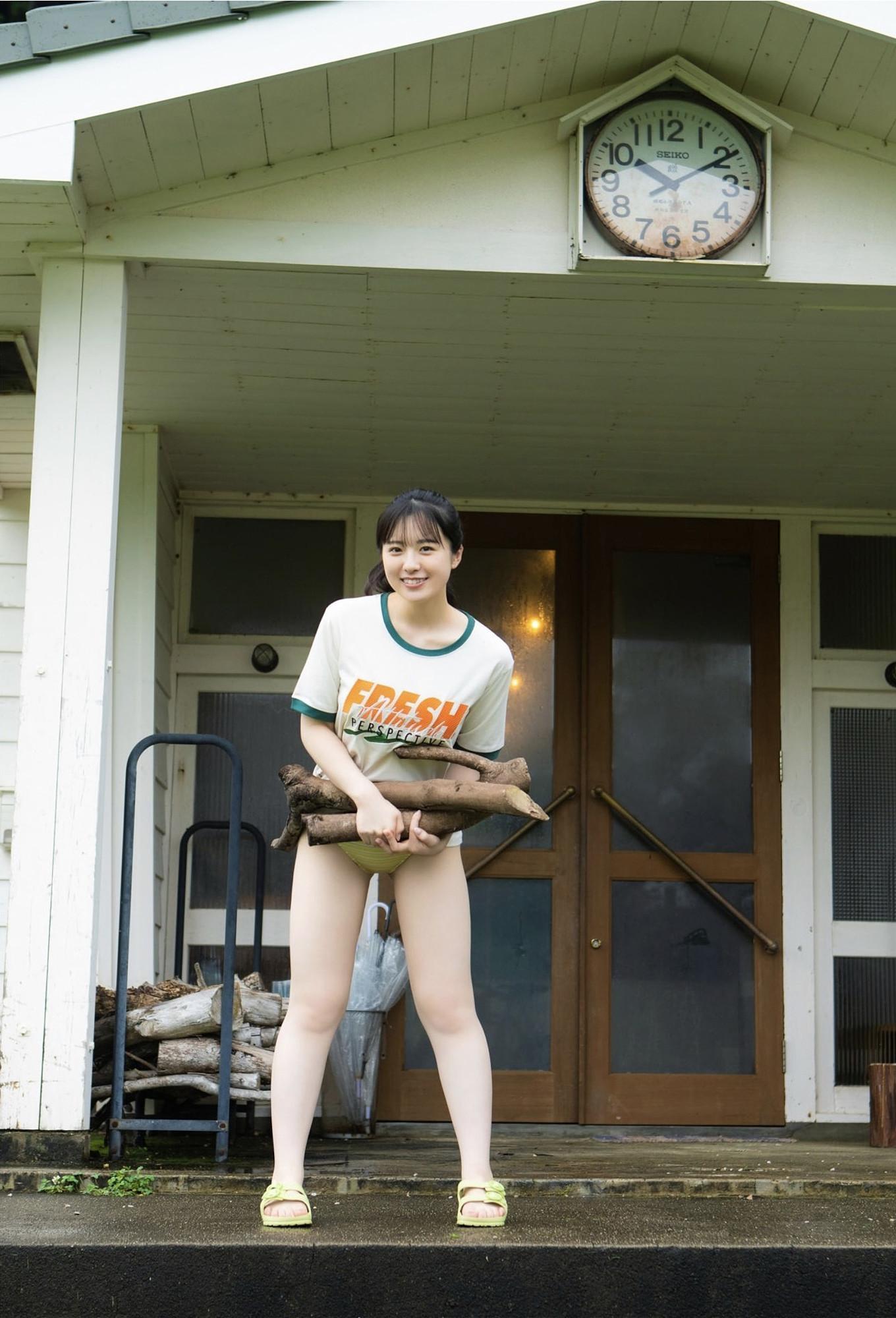 Yumena Nishino 西野夢菜, 写真集 「田舎へ帰ろう Going back to the country」 Set.01(1)