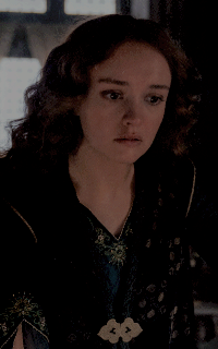 Olivia Cooke AfMeS8Jq_o