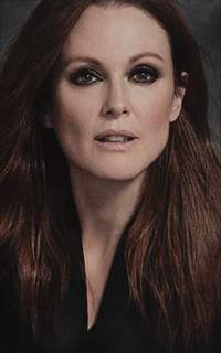 Julianne Moore Dxv7KQIf_o