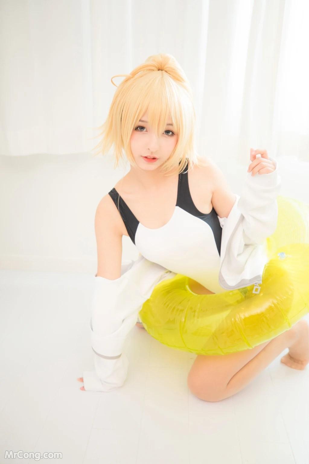 Coser@神楽坂真冬 Vol.036: 电子相册-白贞德《Swimingthedrea》(150 photos)(7)