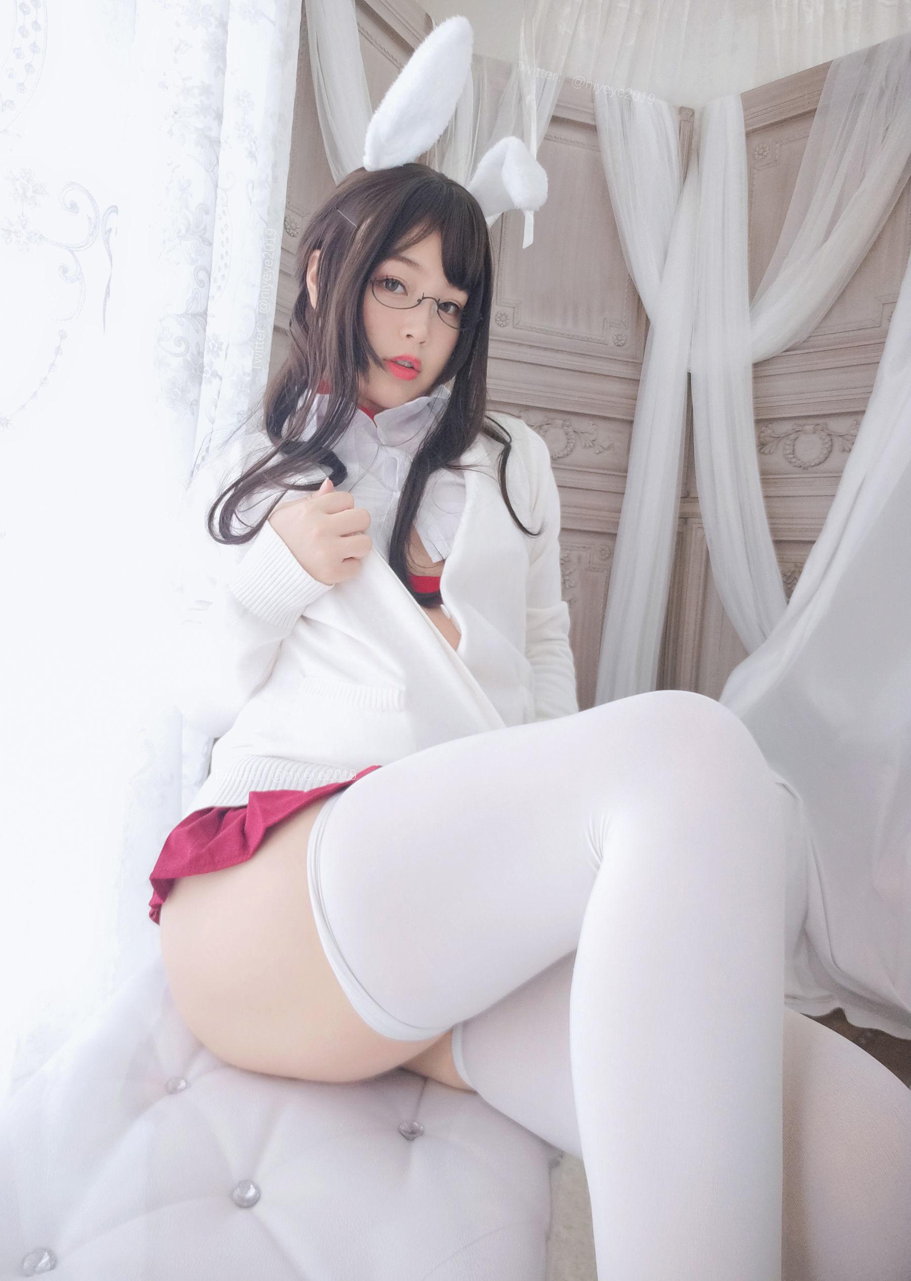 [网红COSER] 萌系小姐姐-白烨- – 发情期 写真集(49)