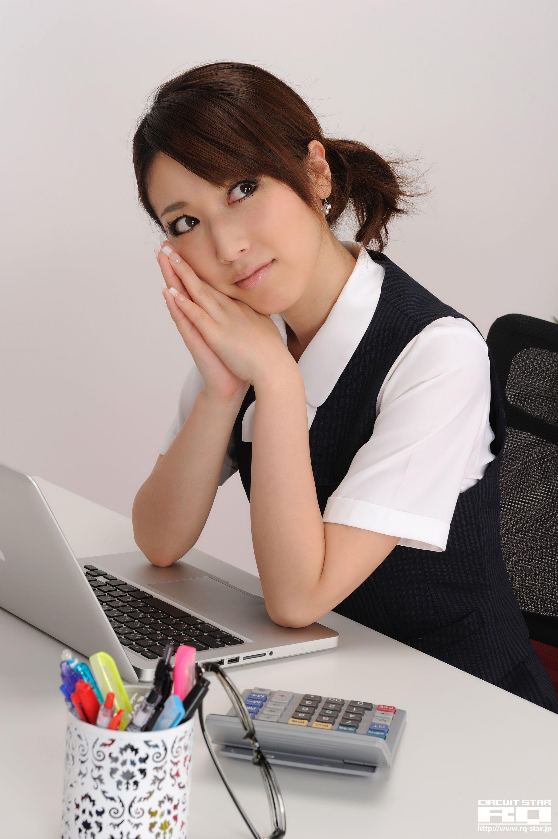 [RQ-STAR] NO.00294 Emi Shimizu 清水恵美 Office Lady 写真集(46)