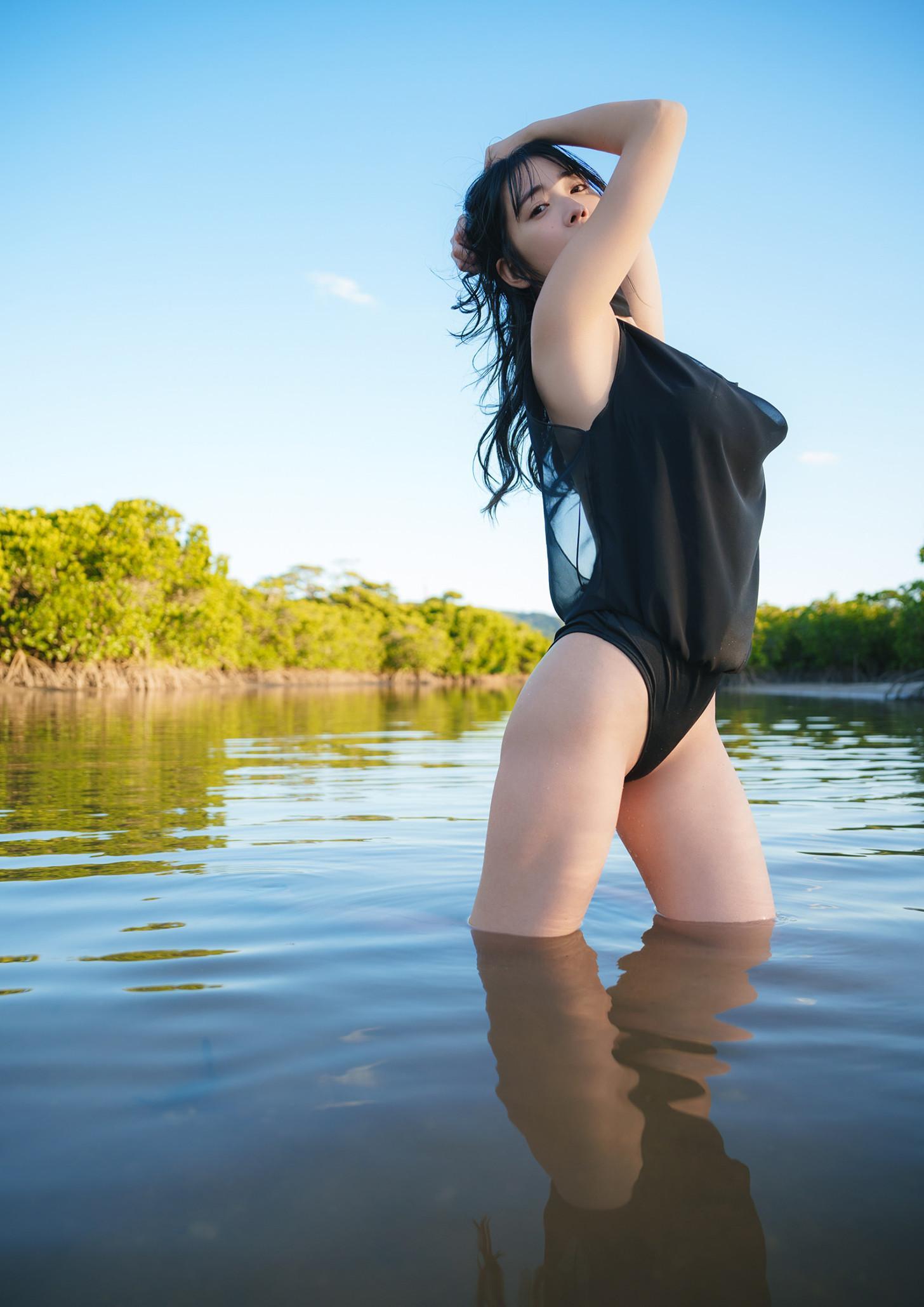 Amau Kisumi 天羽希純, 週プレ Photo Book 「もっと見せたいー続・きすみすきー」 Set.03(2)