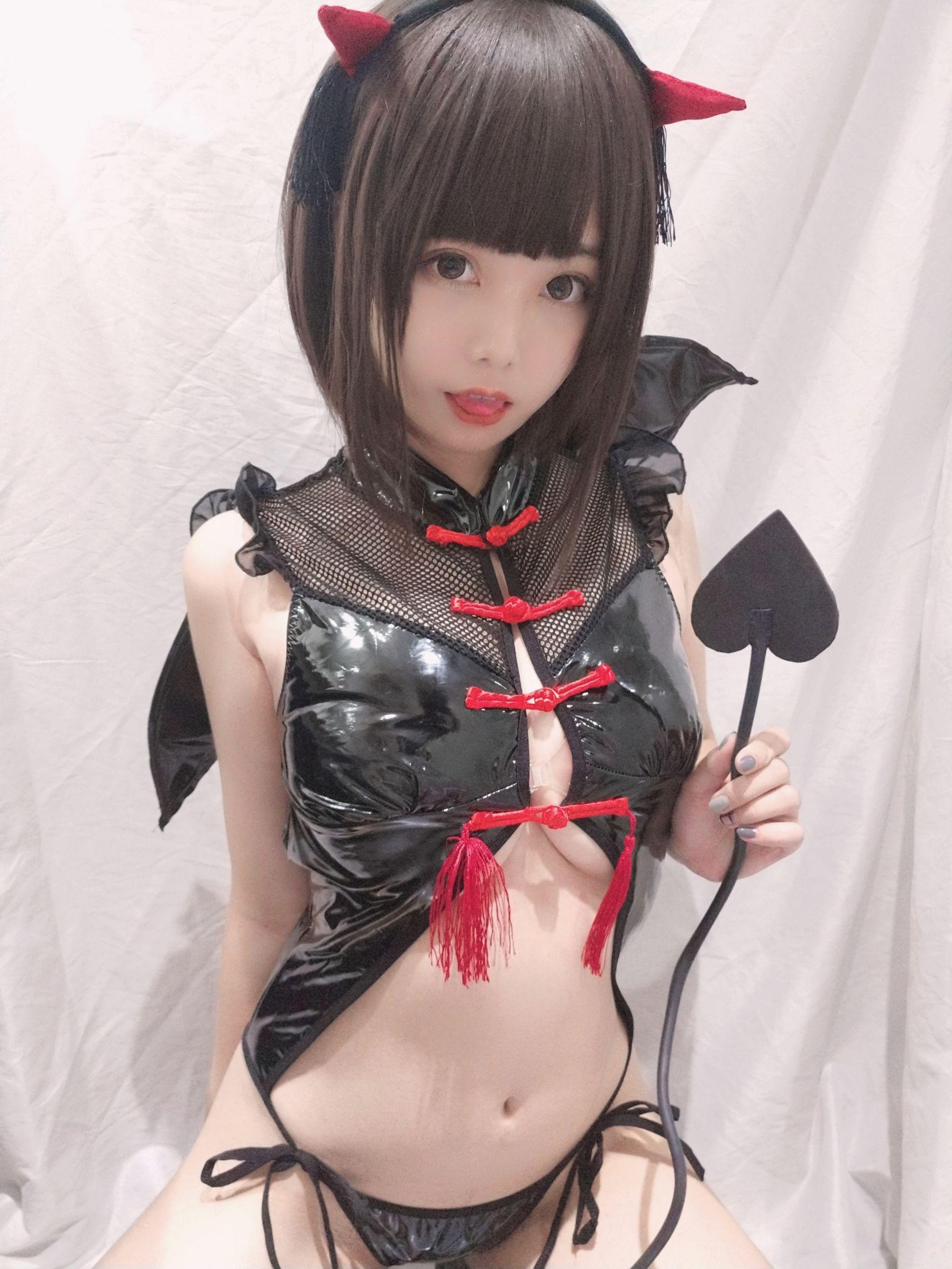 [Cosplay] 萌系小姐姐蜜汁猫裘 – 小恶魔自拍 写真集(11)